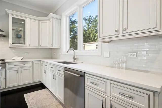 $1,500,000 | 4900 Morse Avenue, Skokie, IL 60077