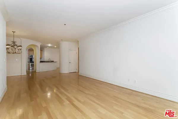 $1,149,988 | 10364 Almayo Avenue, Unit 103, Los Angeles, CA 90064