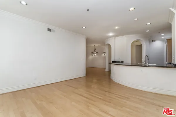 $1,149,988 | 10364 Almayo Avenue, Unit 103, Los Angeles, CA 90064