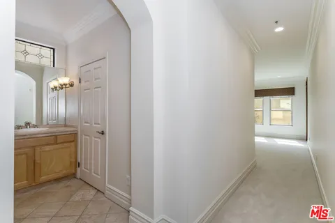 $1,149,988 | 10364 Almayo Avenue, Unit 103, Los Angeles, CA 90064