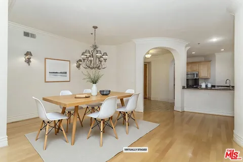 $1,149,988 | 10364 Almayo Avenue, Unit 103, Los Angeles, CA 90064