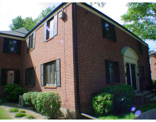 39 Pierce Road, Unit 74 Watertown, MA 02472 - Photo 1 of 19 Gallery Image 1
