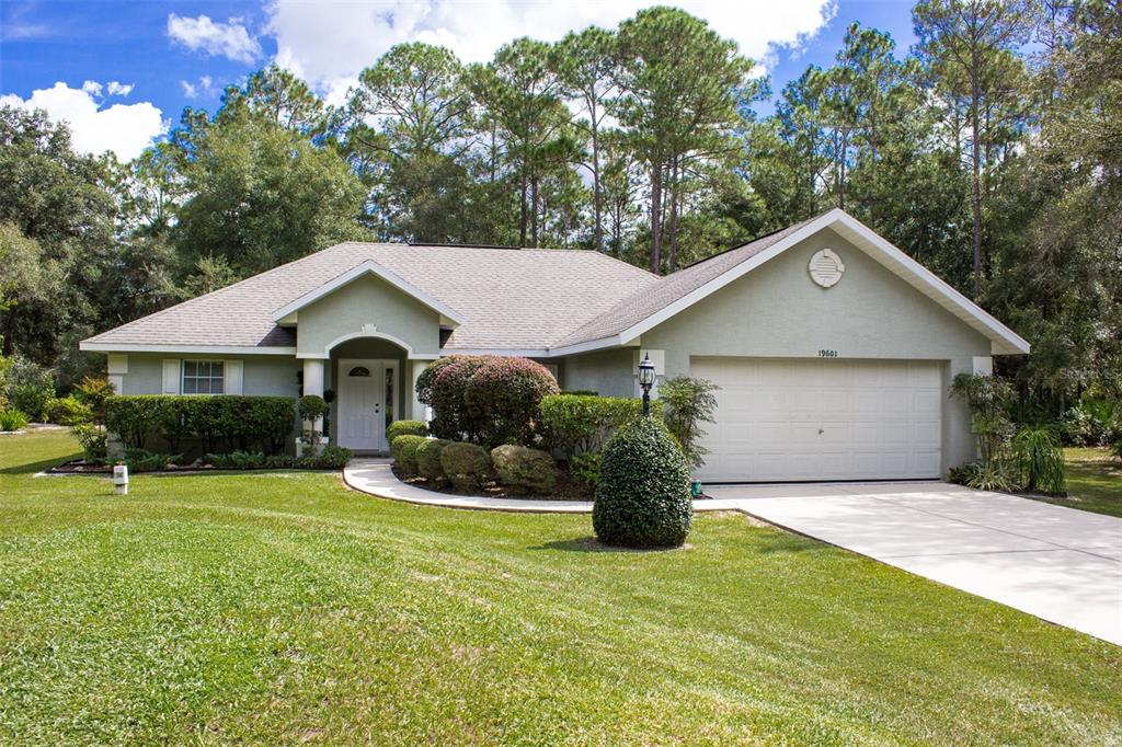 19601 Northeast 73rd Terrace Road Citra, FL 32113 - Photo 1 of 1 Your little slice of heaven!