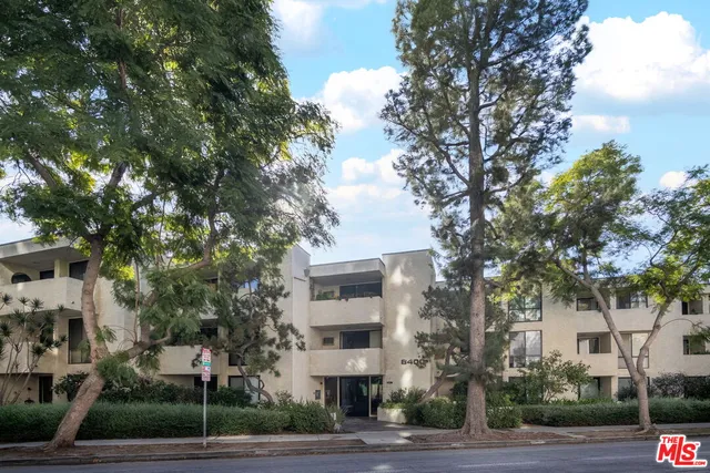 $599,000 | 8400 De Longpre Avenue, Unit 102, West Hollywood, CA 90069