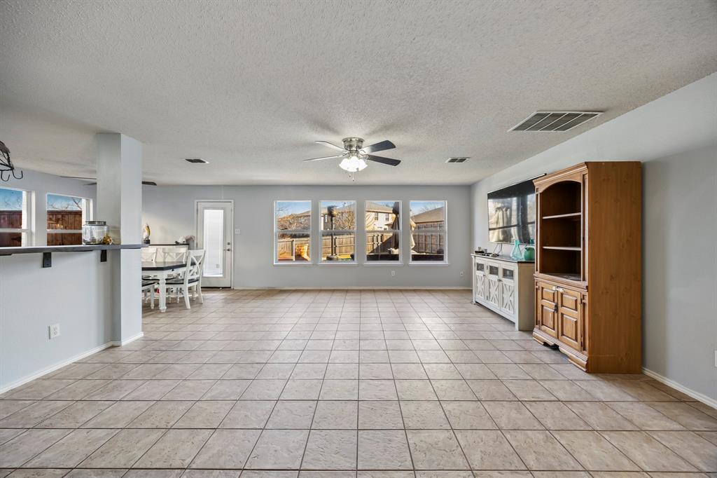 1609 Jester Court Little Elm, TX 75036 - Photo 9 of 34