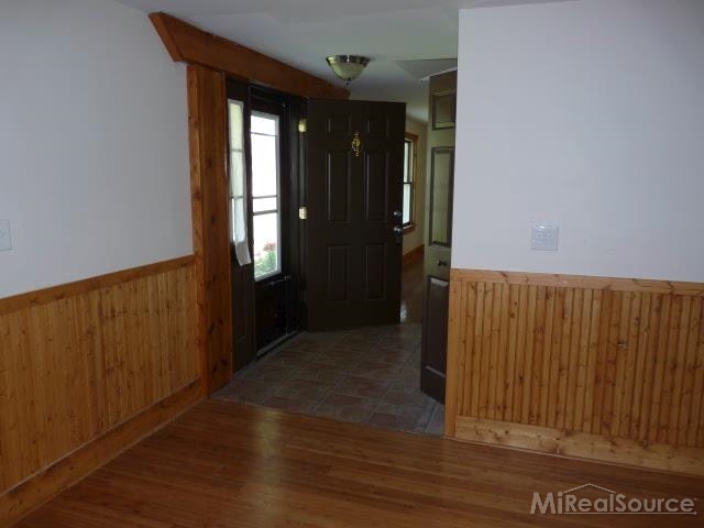 4484 Rabidue Road North Street, MI 48049 - Photo 5 of 10 Tile floored entryway opens to living and dining rooms.