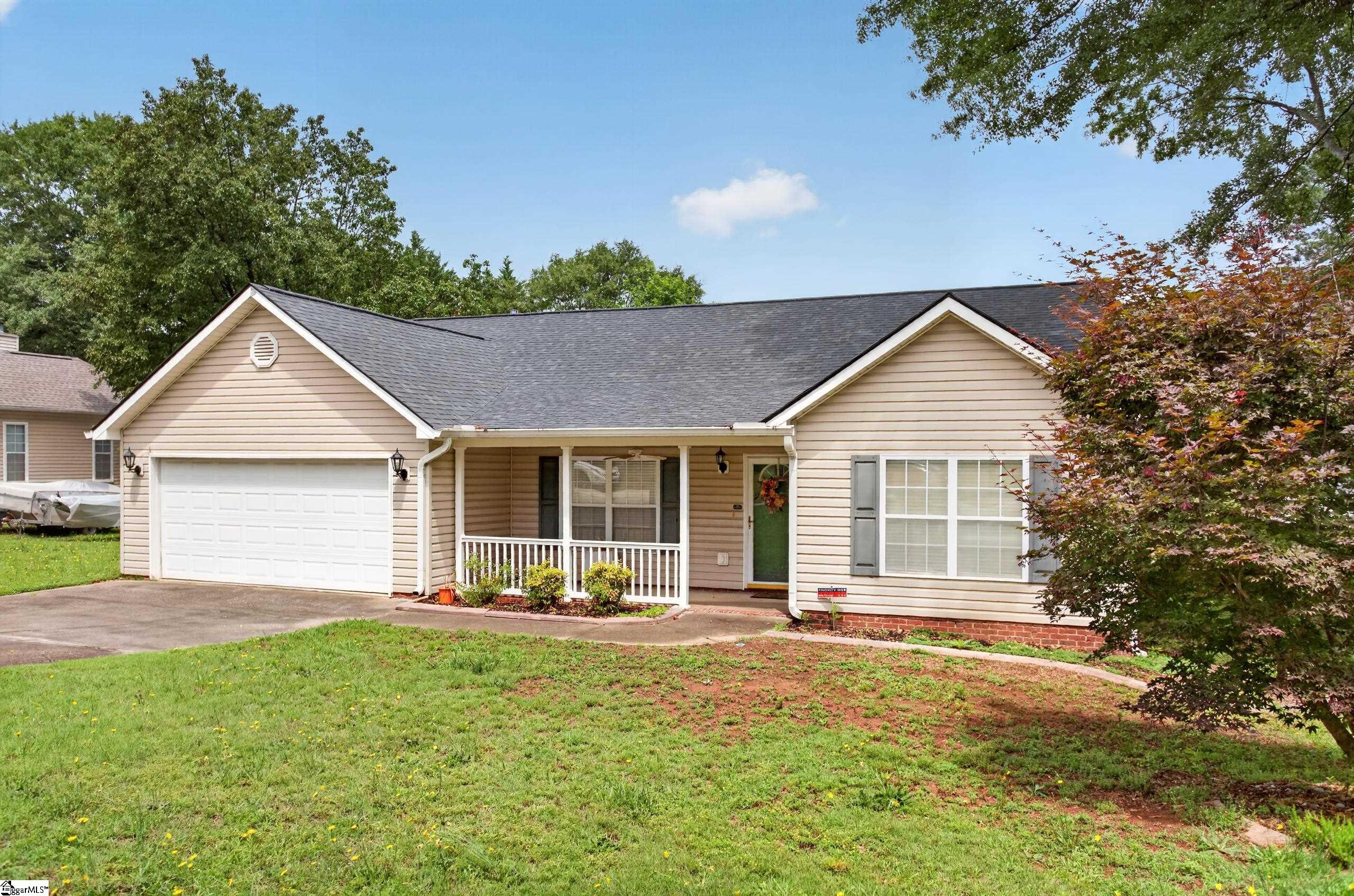 207 Hunters Lane Anderson, SC 29625 - Photo 2 of 32 Gallery Image 2