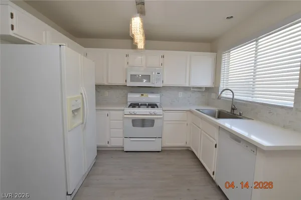 $2,150 | 9330 Cool Creek Avenue, Las Vegas, NV 89147