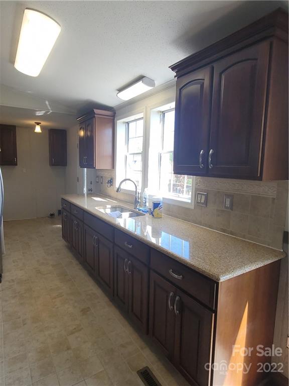 618 Butler Mill Road Harmony, NC 28634 - Photo 5 of 21 Gallery Image 5