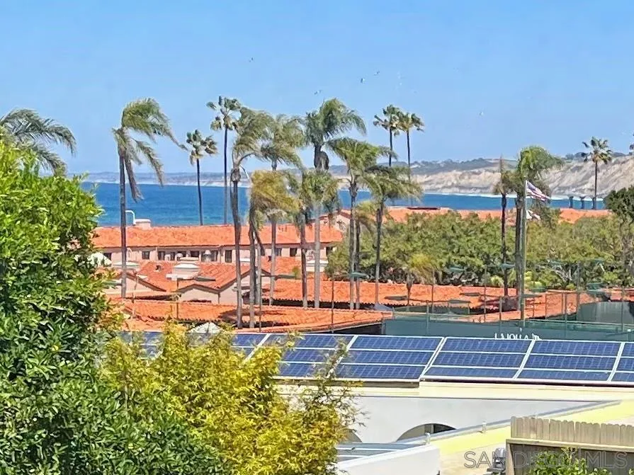 7976 Roseland Drive La Jolla, CA 92037 - Photo 6 of 7 a view of a tennis court