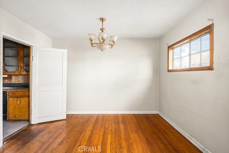 1504 South California Avenue Compton, CA 90221 - Photo 9 of 41