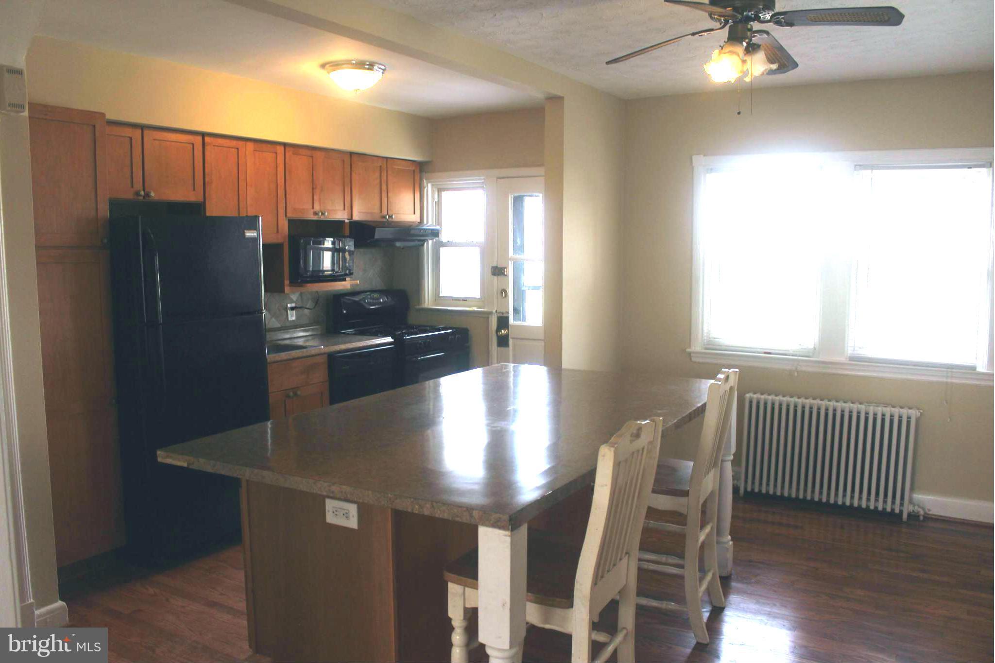 316 Magnolia Terrace Baltimore, MD 21221 - Photo 4 of 16 Kitchen