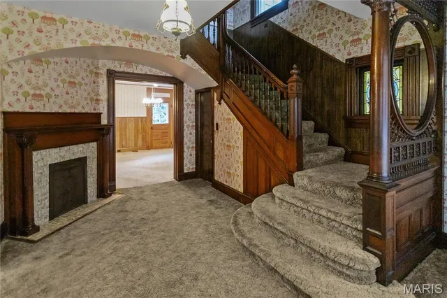 $175,000 | 205 West Barr Avenue, Jerseyville, IL 62052