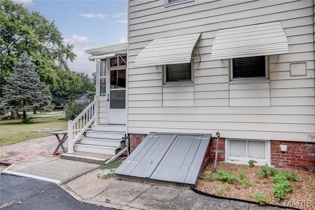 $175,000 | 205 West Barr Avenue, Jerseyville, IL 62052