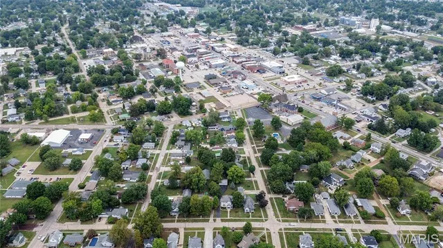 $175,000 | 205 West Barr Avenue, Jerseyville, IL 62052