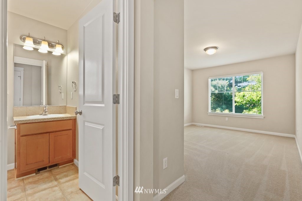 21819 44th Drive Southeast Bothell, WA 98021 - Photo 27 of 40