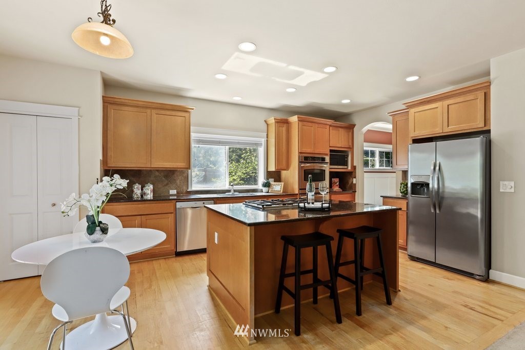 21819 44th Drive Southeast Bothell, WA 98021 - Photo 9 of 40
