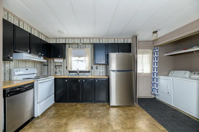 $119,000 | 12 Presidential Circle, West Brookfield, MA 01585