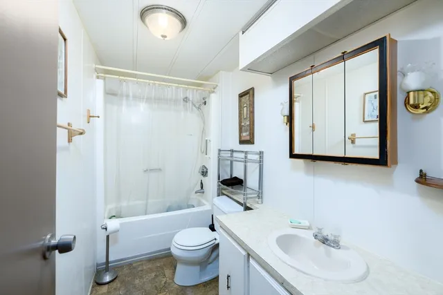 $119,000 | 12 Presidential Circle, West Brookfield, MA 01585