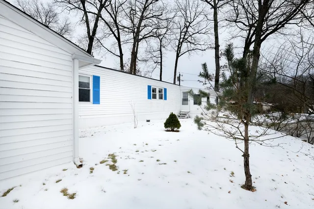 $119,000 | 12 Presidential Circle, West Brookfield, MA 01585