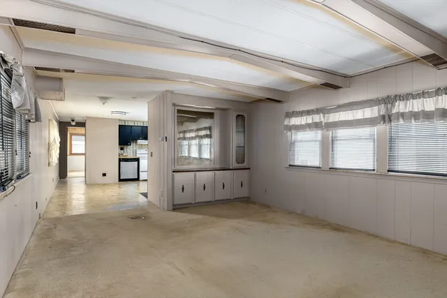 $119,000 | 12 Presidential Circle, West Brookfield, MA 01585