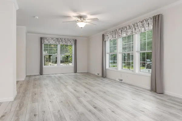 $349,900 | 3 Alison Circle, Hampton, NH 03842