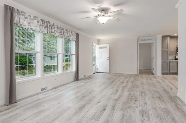 $349,900 | 3 Alison Circle, Hampton, NH 03842