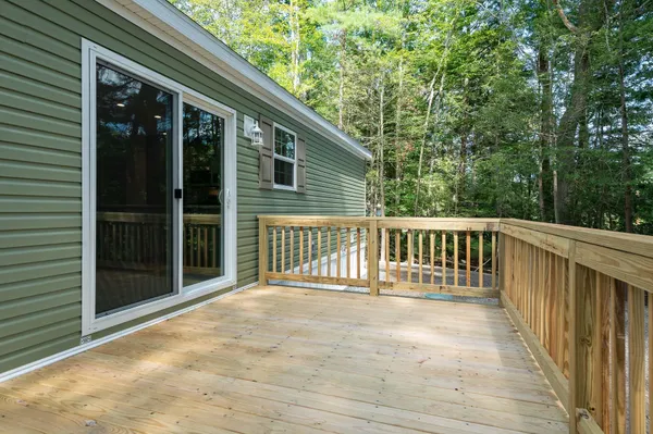 $349,900 | 3 Alison Circle, Hampton, NH 03842