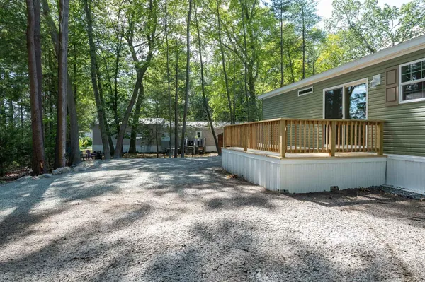$349,900 | 3 Alison Circle, Hampton, NH 03842