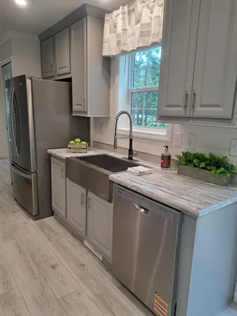 $349,900 | 3 Alison Circle, Hampton, NH 03842