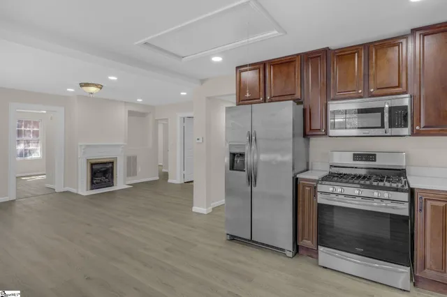 $244,900 | 9 Hampton Street, Ware Shoals, SC 29692