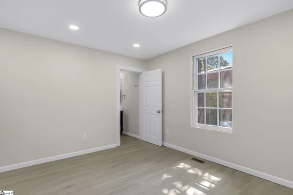 $244,900 | 9 Hampton Street, Ware Shoals, SC 29692