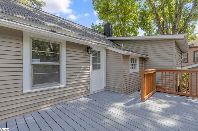 $244,900 | 9 Hampton Street, Ware Shoals, SC 29692