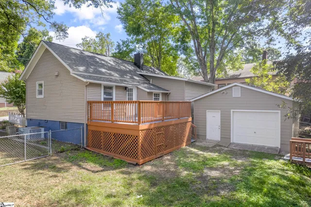 $244,900 | 9 Hampton Street, Ware Shoals, SC 29692