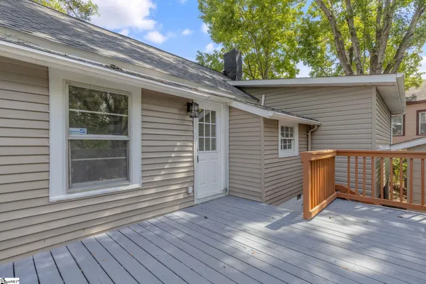 $244,900 | 9 Hampton Street, Ware Shoals, SC 29692