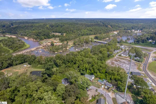 $244,900 | 9 Hampton Street, Ware Shoals, SC 29692