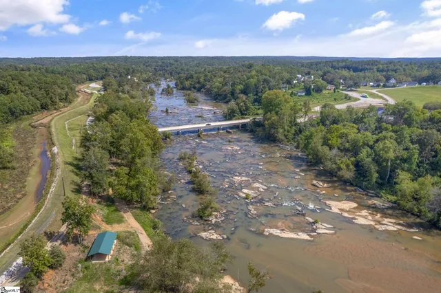 $244,900 | 9 Hampton Street, Ware Shoals, SC 29692