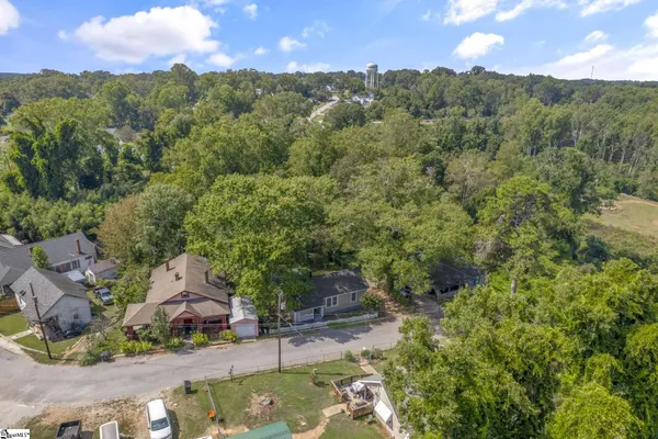 $244,900 | 9 Hampton Street, Ware Shoals, SC 29692