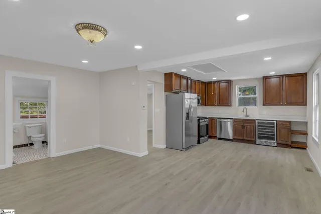 $244,900 | 9 Hampton Street, Ware Shoals, SC 29692