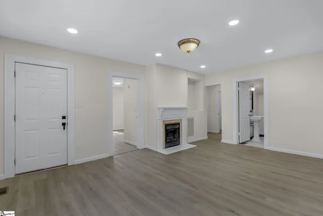 $244,900 | 9 Hampton Street, Ware Shoals, SC 29692