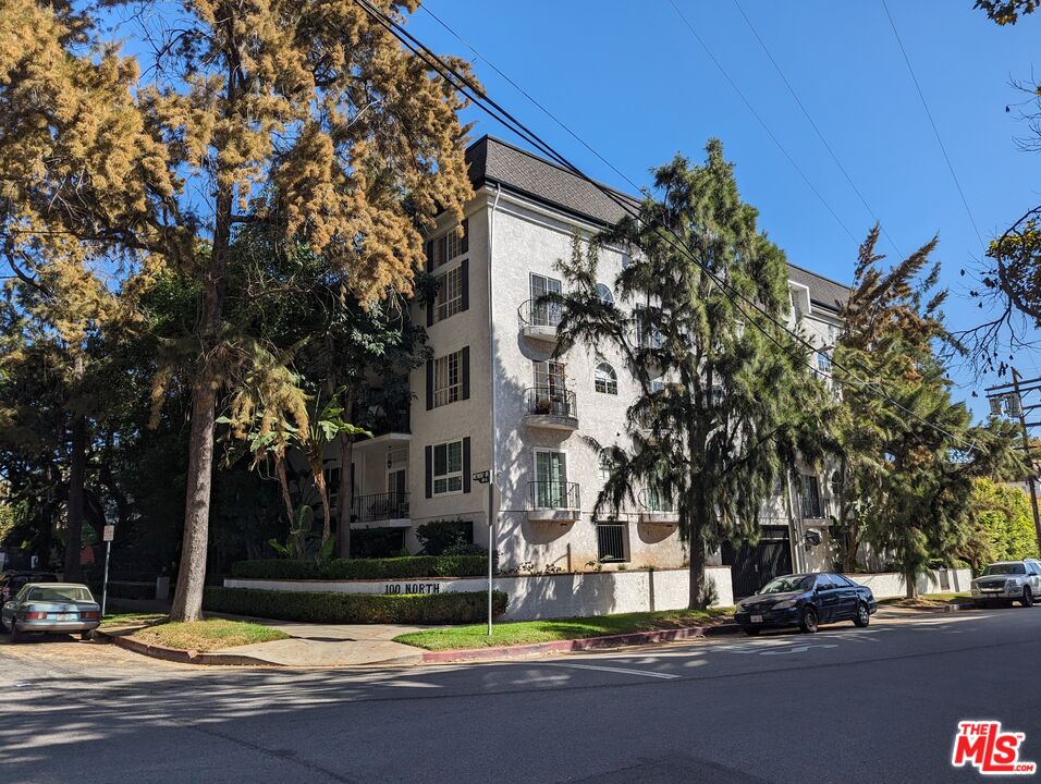 100 North Wetherly Drive, Unit 3D Los Angeles, CA 90048 - Photo 1 of 1 a view of street with houses
