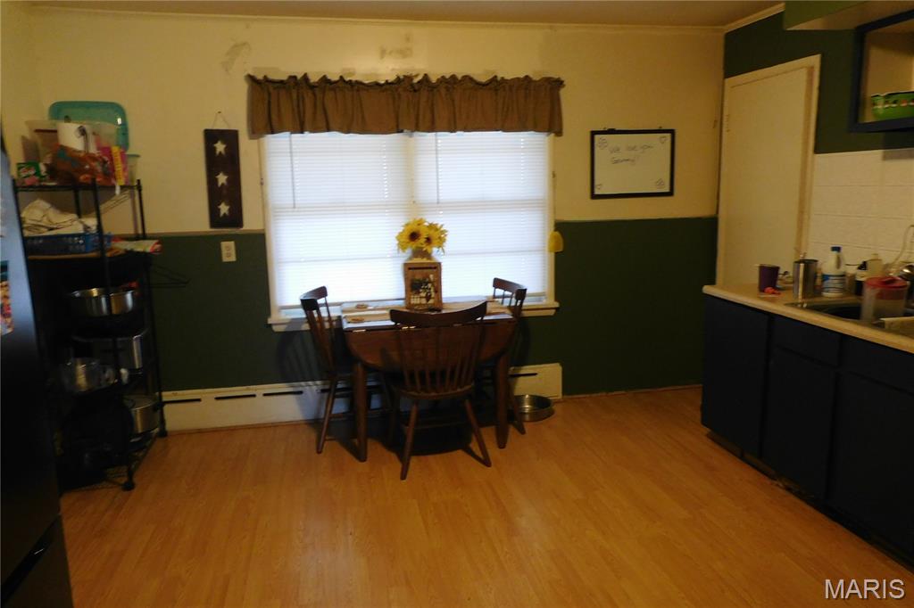 206 East Fourth Street St. Peter, IL 62880 - Photo 4 of 8