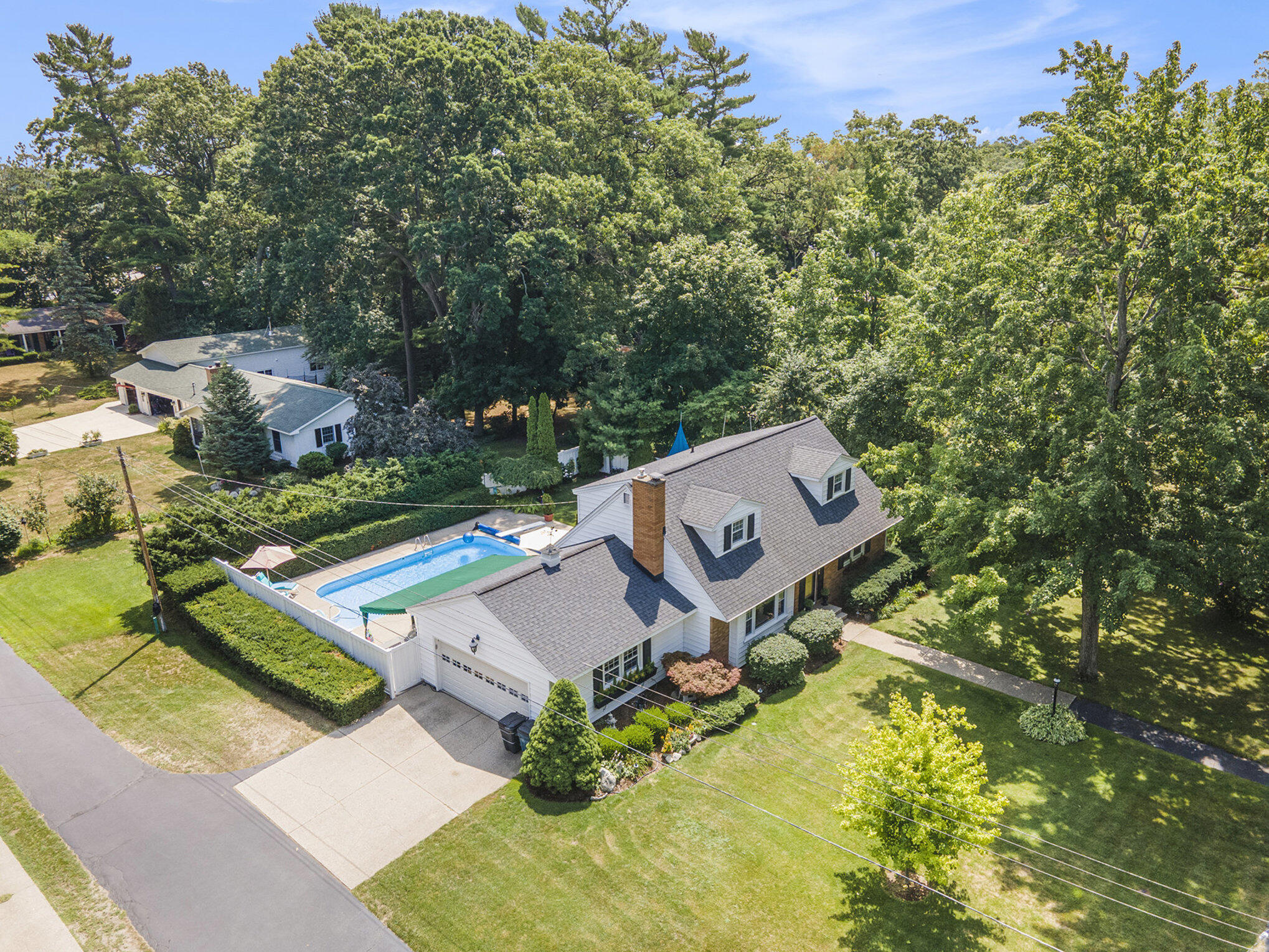 126 North Fruitport Road Spring Lake, MI 49456 - Photo 37 of 42 037_dji_0939_435