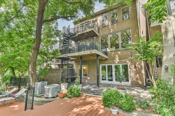 $6,700 | 4736 Post Oak Timber Drive, Unit 5, Houston, TX 77056