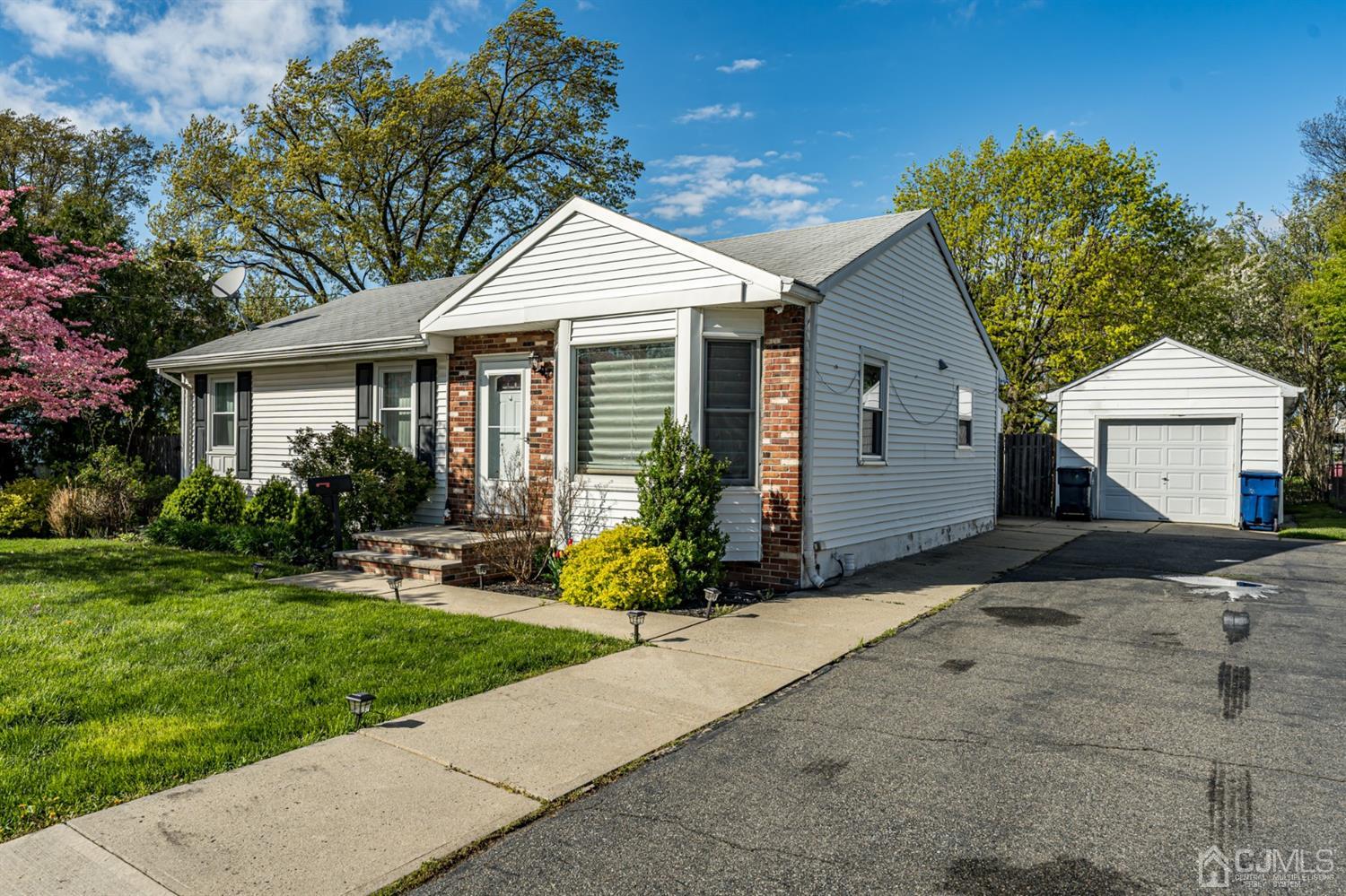 949 Yorke Road North Brunswick, NJ 08902 - Photo 26 of 26 Gallery Image 26