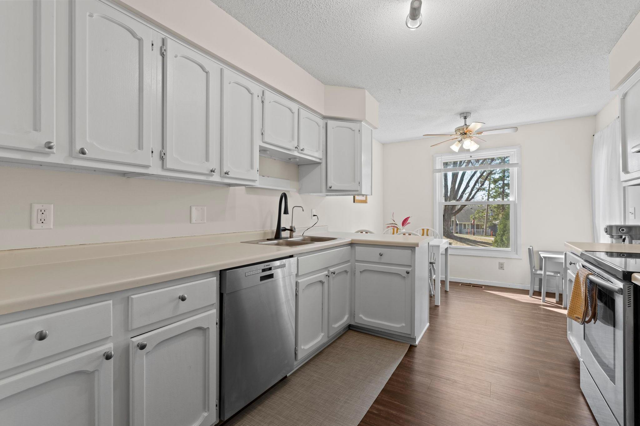 3861 Gold Point, Unit B St. Paul, MN 55122 - Photo 16 of 57