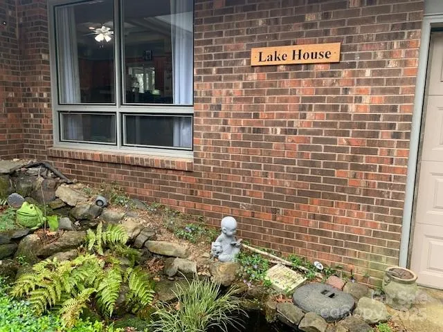 a bathroom with a toilet