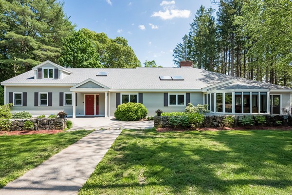 9 Thaxton Road Beverly, MA 01915 - Photo 1 of 23 Gallery Image 1