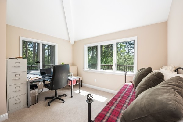 9 Thaxton Road Beverly, MA 01915 - Photo 21 of 23 Gallery Image 21
