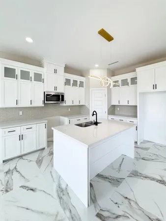 $2,500 | 8104 North 50th Street, McAllen, TX 78504